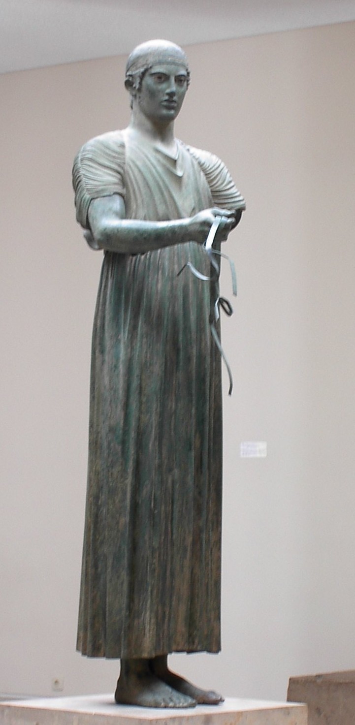 Delphi chariotter courtesy Wikimedia